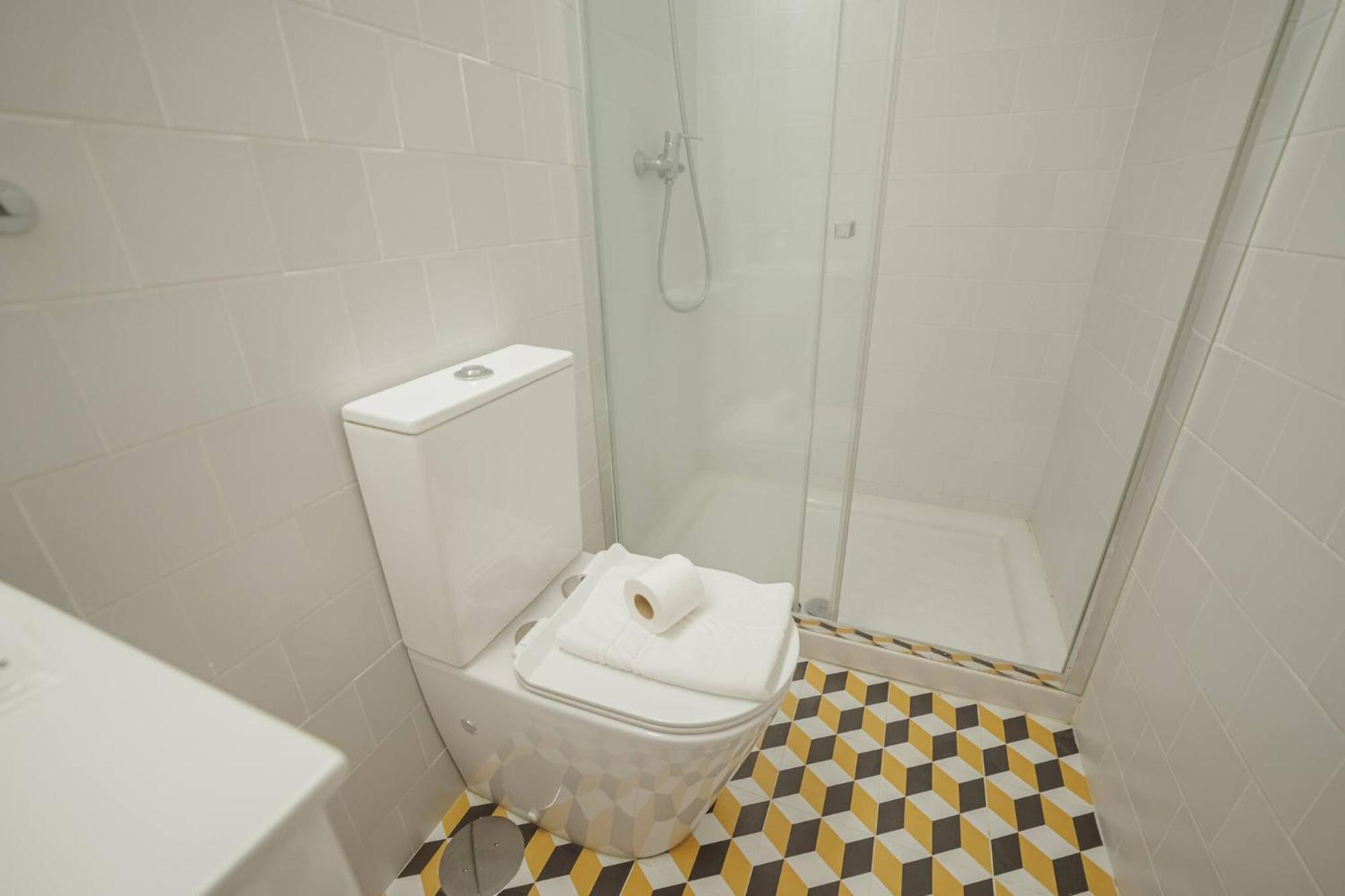 Cozy Almada By Hosty Appartement Oporto