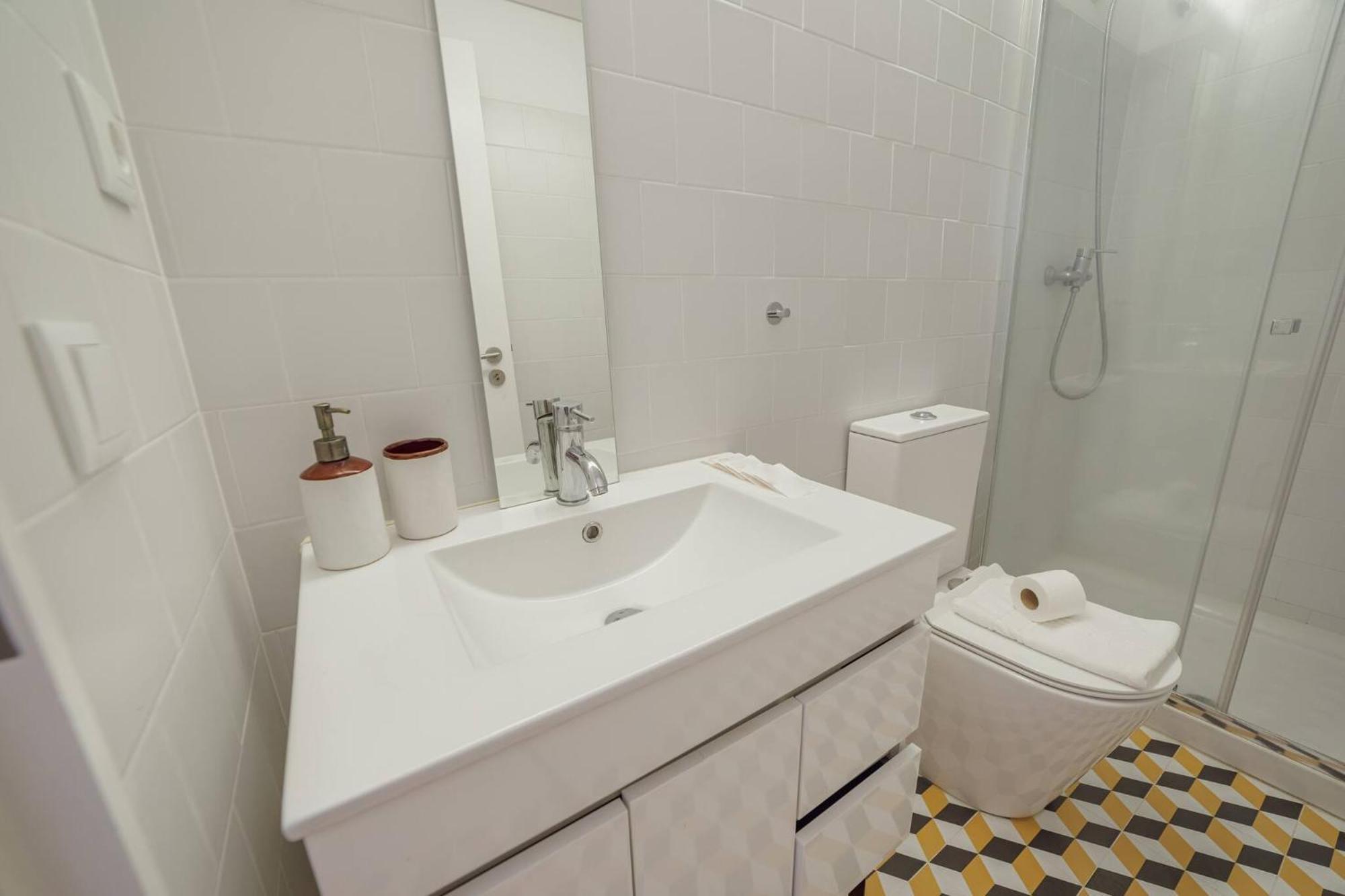 Cozy Almada By Hosty Appartement Oporto