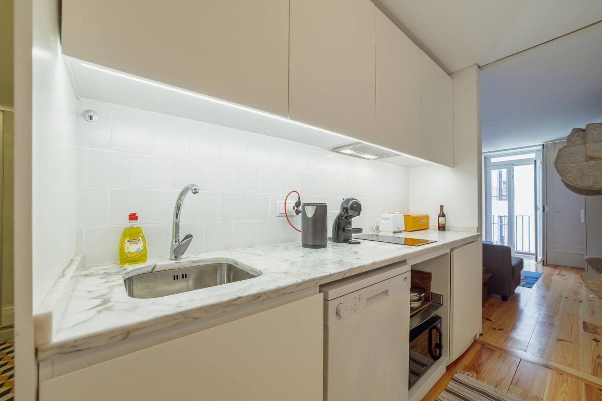 Cozy Almada By Hosty Oporto
